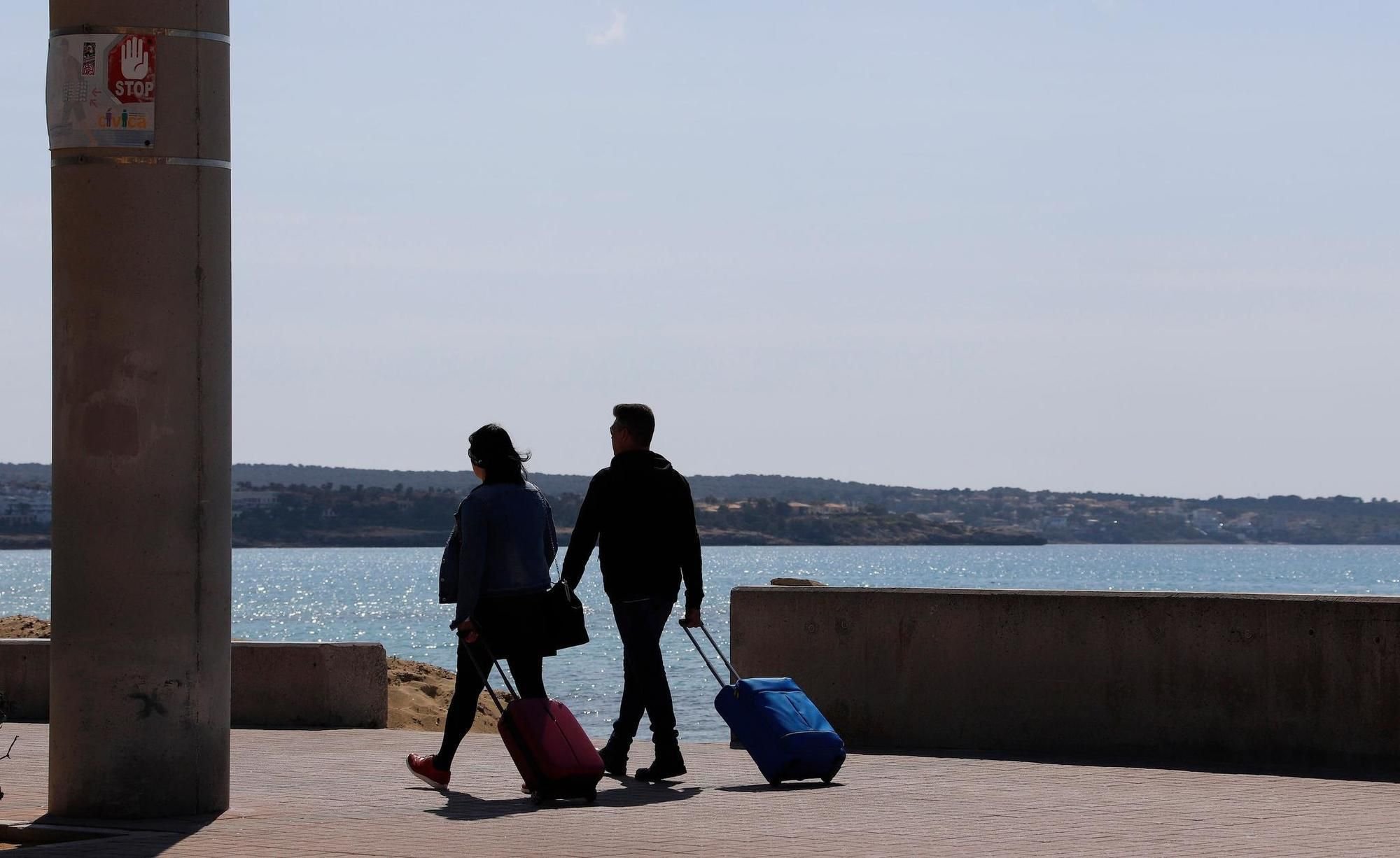 Was der Corona Reisestopp für Touristen bedeutet