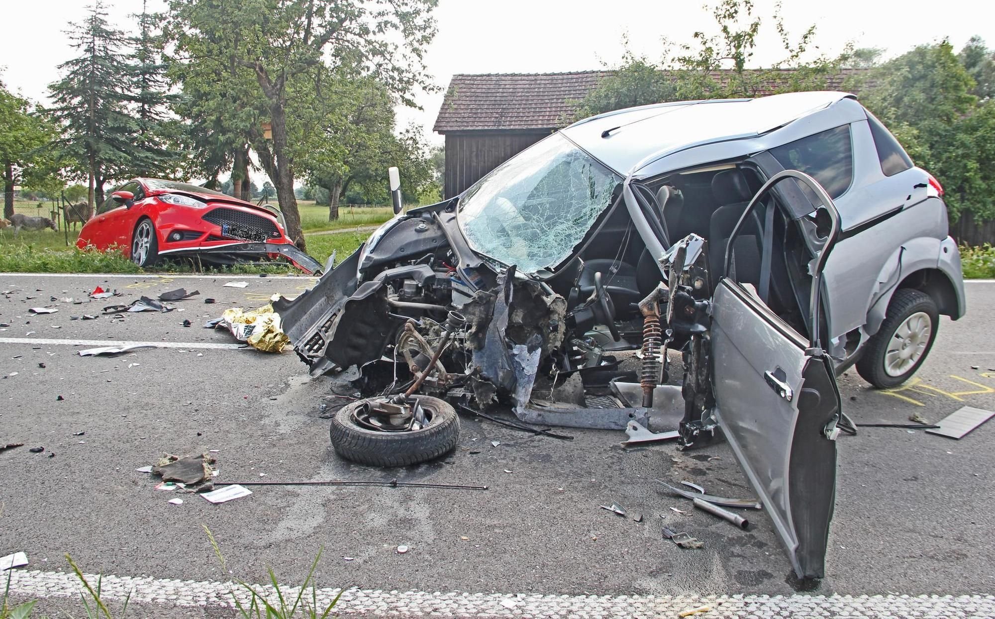 J Hriger Nach Schwerem Unfall Lebensgef Hrlich Verletzt