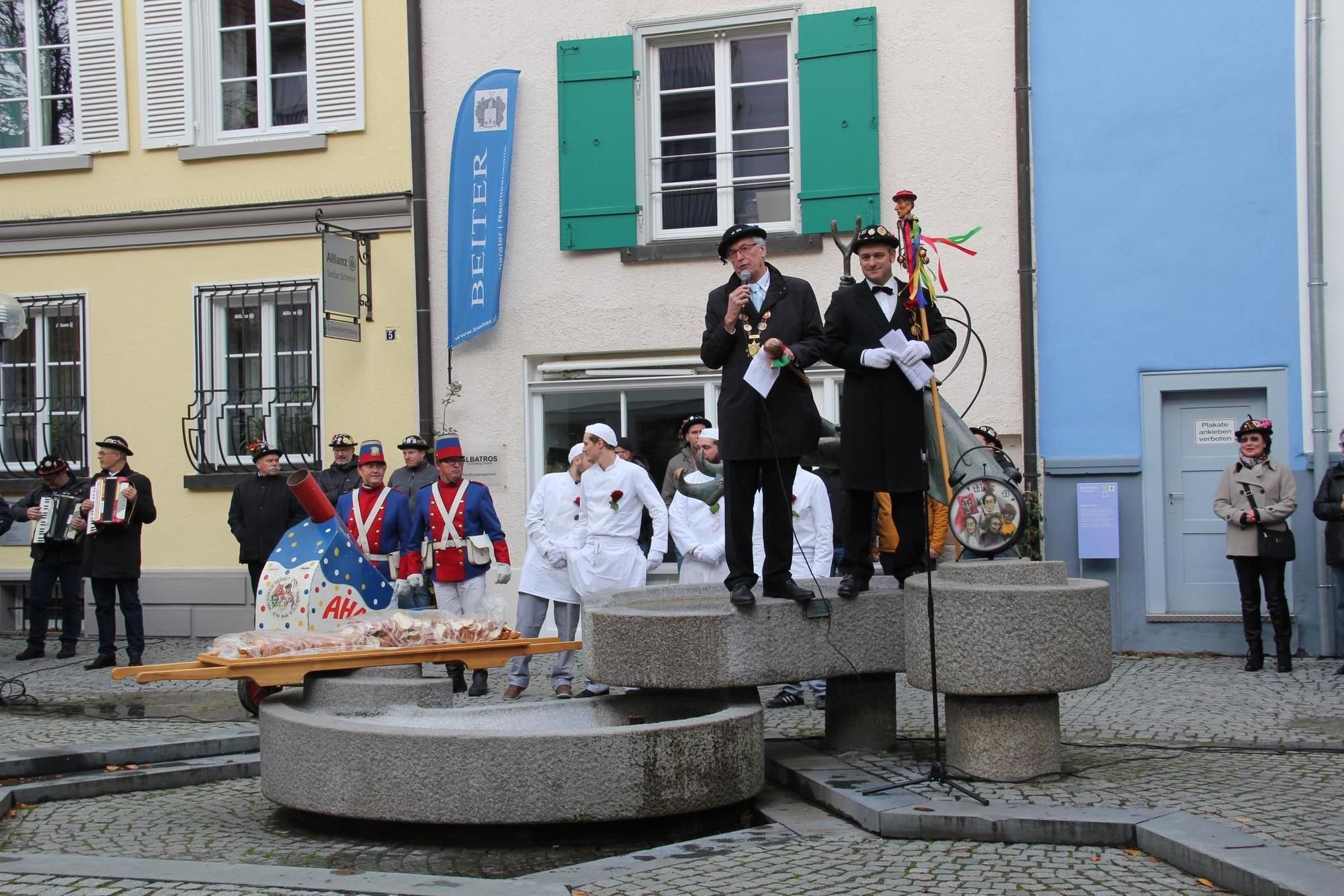 Narren läuten Waldseer Fasnet ein