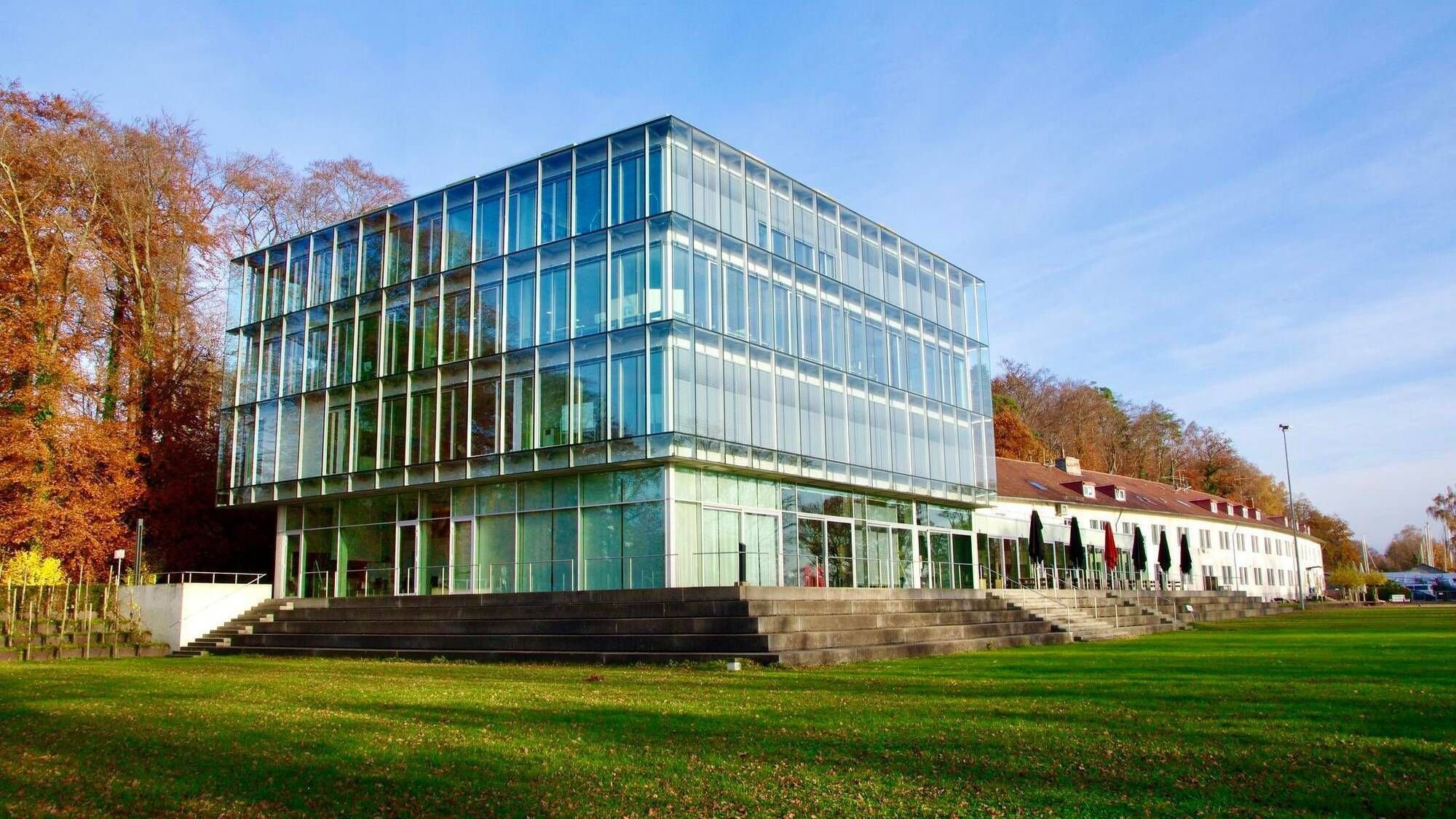 Zeppelin Universität schließt Neubau am Seemooser Horn