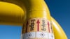 Erdgaszuleitungen vor dem Heizkraftwerk Stuttgart-Gaisburg: Für Haushalte und kleine Unternehmen soll im Dezember die monatliche Abschlagszahlung für die Gasrechnung erlassen werden.