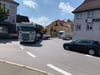 Über 3000 Lastwagen fahren täglich durch die Krauchenwieser Ortsmitte. Mit einem neuen Kreisverkehr soll Abhilfe geschaffen werden.