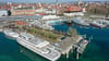  Schiffe der Weißen Flotte liegen im Yachthafen von Konstanz. Am Sonntag starten die Bodensee Schiffsbetriebe in die neue Saison.