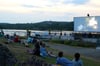  Das Mengener Sommernachtskino zeigt auf einer Openair-Kinoleinwand verschiedene Filme.