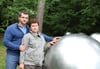  Am 15. Jahrestag des Flugzeugabsturzes ist Taras Kostenko zum letzten Mal gemeinsam mit der Mutter an der Gedenkstätte in Überlingen