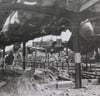  Im April 1945 gab es auf der Ostalb schwere Luftangriffe der Allierten. Nicht nur Oberkochen wurde schwer getroffen. Das Bild zeigt den Bahnhof der Stadt Aalen. Er wurde am 17. April 1945 in Schutt und Asche gelegt.