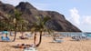 Die Playa de las Teresitas auf Teneriffa: Die Kanaren gehören in diesem Jahr neben Griechenland zu den beliebtesten Reisezielen.