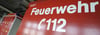 ARCHIV - Auf einem Fahrzeug der Bereitschaftsfeuerwehr in Bamberg ist der Schriftzug "Feuerwehr 112" angebracht (Foto vom 23.10.2009). Die ¬¨¬®¬¨¬·112¬¨¬®¬¨a ist neben der 110 die bekannteste deutsche Telefonnummer. Die einheitliche und kos