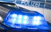  Die Polizei ermittelt wegen einem beschädigten Auto in Ravensburg.