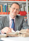  Florian Steger (Foto: pm) ist seit 2016 Universitätsprofessor und Direktor des Instituts für Geschichte, Theorie und Ethik der Medizin der Universität Ulm. Steger ist Vorsitzender der Ethikkommission der Universität Ulm und der Kommission „Verantw