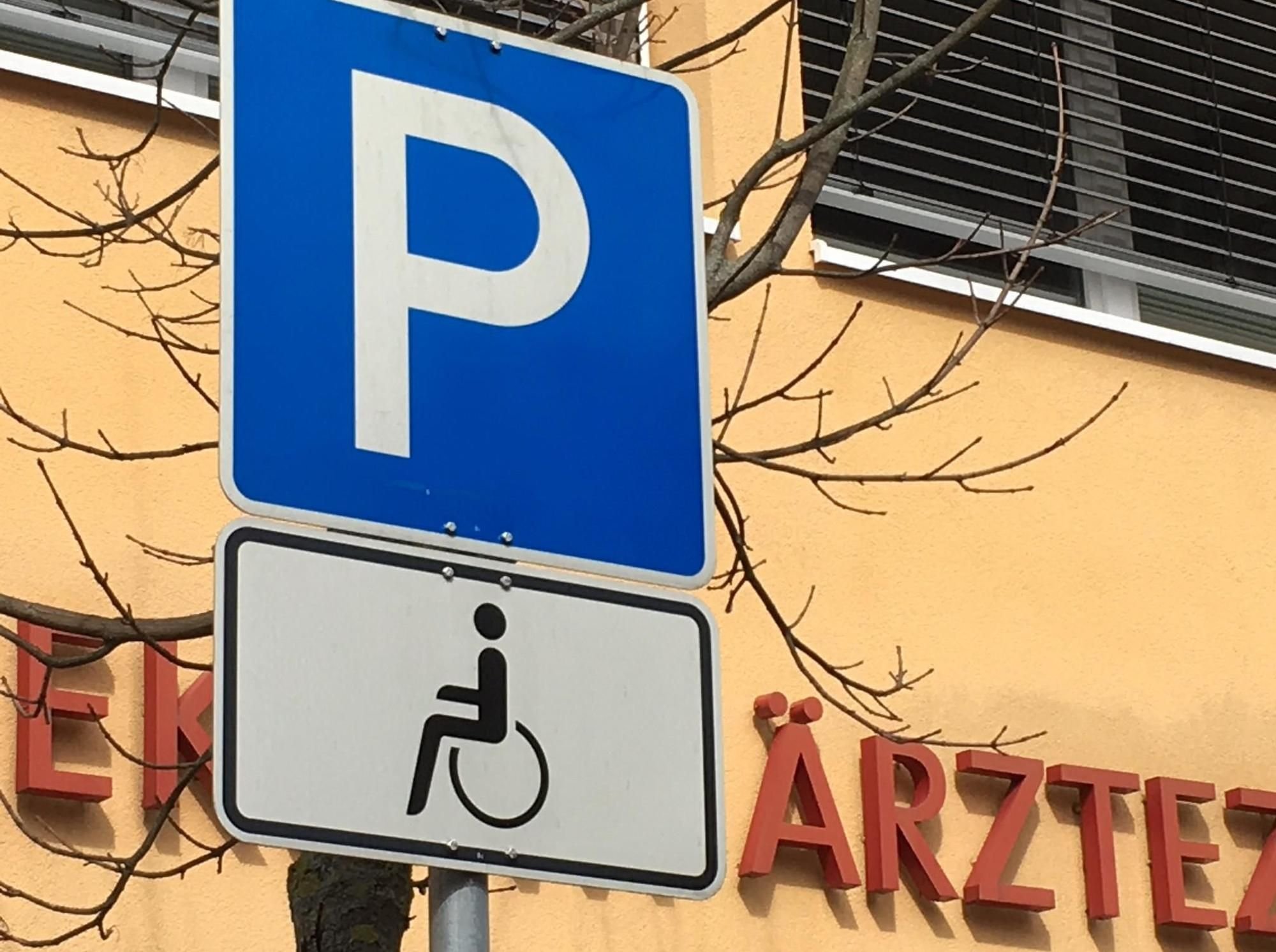 Was Kostet Auf Behindertenparkplatz Parken www.schwaebische.de