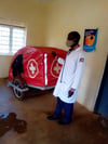 Dieser „Beiwagen“ soll im Gesundheitszentrum in Ostuganda künftig zum Krankentransport eingesetzt werden.