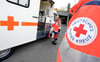 In Vilsingen wird ein Sanitäter verletzt, als er einer hilflosen Person helfen wollte.