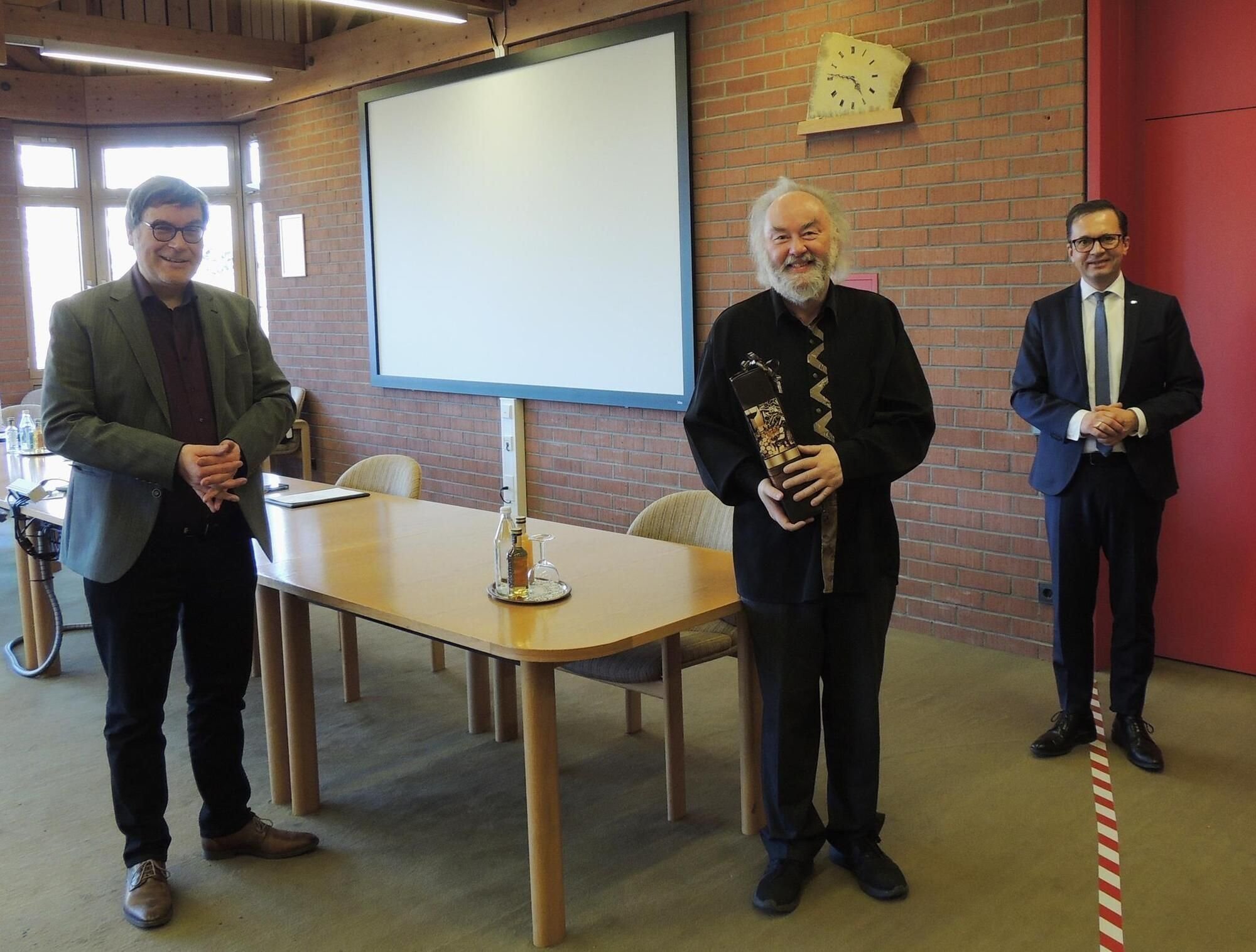 Hochschulrat verabschiedet Wolfgang Wagenhäuser