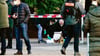 Bei einem Amoklauf in einem Hörsaal der Universität Heidelberg hat ein 18-Jähriger eine junge Frau erschossen. Drei weitere Menschen wurden verletzt.