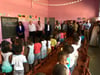  Die Delegation um Honorargeneralkonsul Siegfried Lingel hat jüngst Mosambik besucht. Auch in der Ingrid-und-Claus-Albrecht-Schule in Vilanculos wurden die Teilnehmer herzlich empfangen.