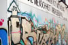  Auch die Graffiti, die vor zehn Jahren die Fassade des Einsteinhauses bedeckten, werden wieder thematisiert. Die Aktion damals war umstritten.