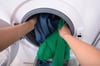 Sparprogramme sind bei modernen Wasch- und Geschirrspülmaschinen inzwischen Pflicht. Aber auch ältere Modelle reinigen häufig effizient.