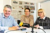 Einmal pro Woche gibt es den Podcast der Lindauer Zeitung künftig zu hören. Mit dabei sind Dirk Augustin, Julia Baumann und Yvonne Roither (von links)