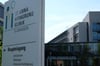  In der Kinder- und Jugendpsychiatrie der Sankt-Anna-Virngrund-Klinik soll es womöglich zu Übergriffen durch Mitarbeiter auf Patienten gekommen sein. Zwei leitende Angestellte wurden vom Dienst frei gestellt.