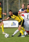  Der SV Sulmetingen (hier Admir Causevic) überwintert als Tabellenerster in der Bezirksliga Riß.