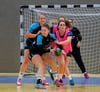  Die Handball-Frauen, Aalener Sportallianz (schwarzes Trikot) sind gegen die HSG Oberkochen Königsbronn gefordert.