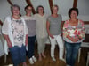 Die fünf Damen, die zusammen den Vorstand der Burgbühne Neuravensburg bilden: (von links) Sylvia Kretzschmar, Maria Schmehl, Christine Roth, Ingrid Magino und Helga Geisler.