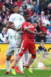  Jérôme Boateng (li., gegen Kölns Jhon Córdoba) steht beim FC Bayern wieder hoch im Kurs.