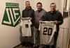  Neuigkeiten beim SV Feldstetten. Ein Trainerwechsel steht an. Künftig sind – so Markus Wagner (Mitte) vom Vorstand – Simon Ruopp (rechts) und Miroslav Vidakovic im Einsatz.