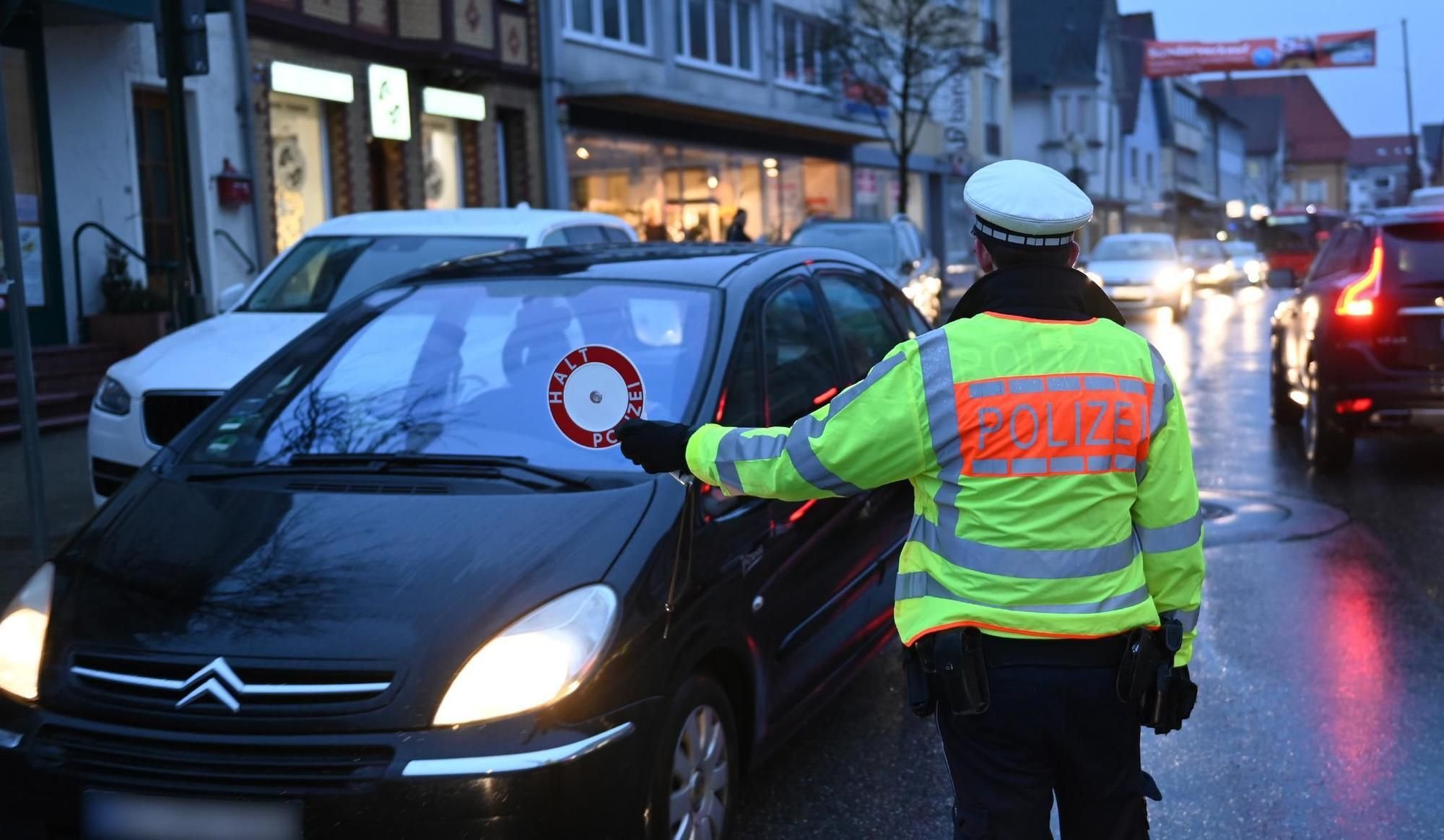 Berauschte Fahrer Am Steuer – Polizei Kontrolliert Auf Der Bahnhofstraße