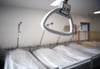 In einem Krankenhaus der Ostalb Kliniken ist es möglicherweise zu Übergrffen durch Mitarbeiter auf Patienten gekommen. Jetzt wird ein Ausschuss wird sich mit dem Vorgang aufklären.