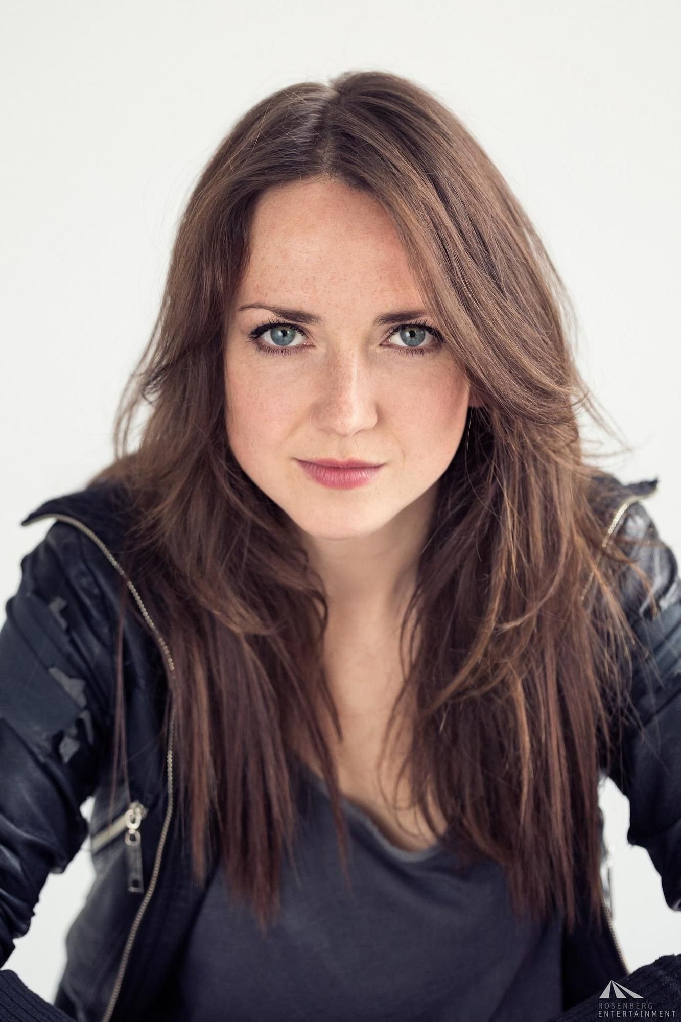 Singer-Songwriterin im Komödienhaus