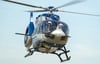 Filmreife Verfolgungsjagd per Auto und zu Fuß – Polizei sucht mit Hubschrauber