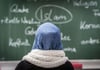 Zuletzt sind Stimmen lauter geworden, die ein Kopftuchverbot an Grundschulen auch in Deutschland fordern.