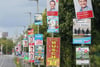 
Auf Wahlplakaten versuchen Parteien ihren Markenkern zu transportieren. Wie eine Bertelsmann-Studie zeigt, sind immer mehr Deutsche für populistische Parolen empfänglich. 
