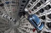  VW-Autostadt in Wolfsburg: Automobilhersteller und -zulieferer blicken in einen immer tiefer werdenden Abgrund.