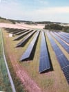So ähnlich könnte der Photovoltaikpark bei Hervetsweiler aussehen. Das Bild stammt aus der Präsentation des Investors EnBW und zeigt ein vergleichbares Projekt.
