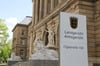 Am Landgericht Ulm ist am Montag ein 26-Jähriger wegen sexueller Nötigung und gefährlicher Körperverletzung zu fünf Jahren Gefängnis verurteilt worden. 