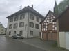Das Pfarrhaus in Eßlingen wird die Stadt Tuttlingen kaufen, auch um das Ensemble an alten Gebäuden rund um die Kirche zu erhalten.