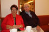 
Sind heute immer gern im Café Seelos: Die Eheleute Brigitte und Konrad Huthmacher feiern heute ihre goldene Hochzeit.
