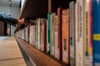 
 Die Zahl der Ausleihen steigt in der Walder Bücherei kontinuierlich an.
