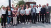 Vertreter der mit dem Berufswahl-Siegel 2018 ausgezeichneten Schulen mit der Jury und Vertretern der IHK Ostwürttemberg vor dem IHK-Bildungszentrum in Aalen.