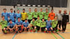  Die beiden Endspielteilnehmer der B-Junioren-Futsal-Bezirksendrunde: Sieger SV Spaichingen (blaue Trikots) und der Zweitplatzierte, die SG Durchhausen-Baar (grüne Trikots).