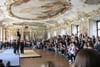  Akrobatik im Spiegelsaal gab es beim Schulkulturtag der Franz-von-Sales-Mädchenrealschule Obermarchtal zu bestaunen.