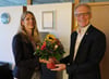 
Blumen vom OB: Am Montag hat Eva-Britta Wind im Laupheimer Rathaus angefangen. 
