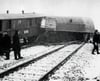 Im dichten Nebel hatte der Lokführer offenbar ein Signal übersehen: Zwölf Menschen starben 1944 in Warthausen, als der Personenzug von Ulm mit der Öchslebahn zusammenstieß.