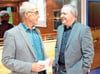 Stadtrat Gerhard Leiprecht (links) im Gespräch mit Referent Klaus Amler von der Baden-Württemberg-Stiftung.