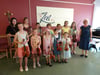 
Beate Müller hat mit ihren Geigenschülerinnen den Bewohnern des Aldinger Seniorenzentrums Im Brühl ein schönes Konzert dargeboten.
