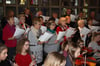 Der Kirchenchor Heilig-Kreuz Gosheim sang dieses Jahr als Orchester-Weihnachts messe die „Pastoralmesse in F“ des zeitgenössischen britischen Komponisten Christopher Tambling unter der Leitung von Wolfgang Hermle und mit Maria Schmidt an der Orgel. 