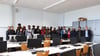 Flüchtlinge der Erstaufnahmestelle besuchen die Hochschule Albstadt-Sigmaringen.